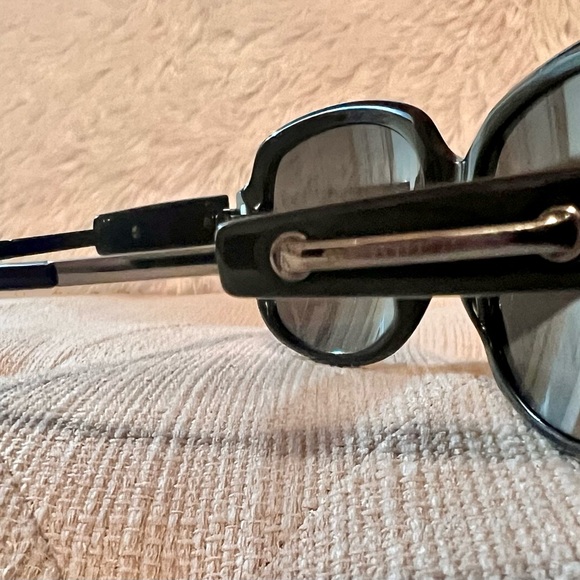 Vintage Burberry Sunglasses Black with Black Lenses main image 8